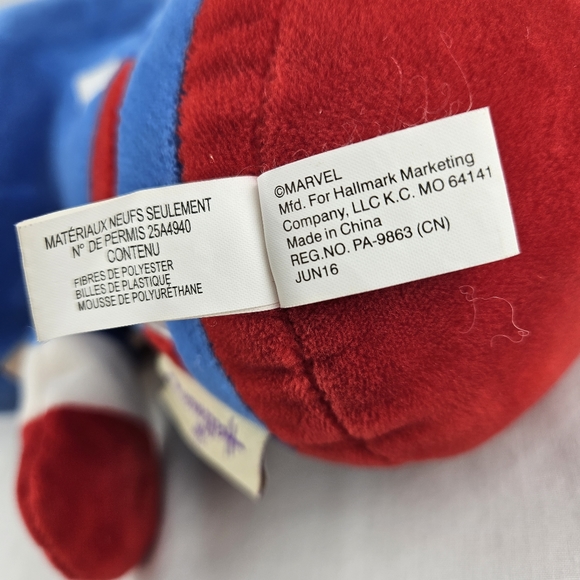 Itty-bitty large Captain America  Hallmark plush - Picture 8 of 9